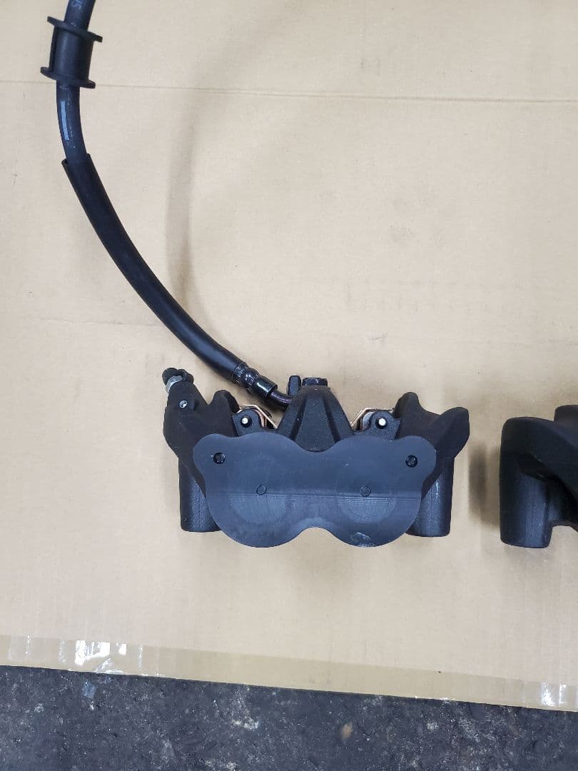 カワサキ Z900RS用 純正フロントキャリパーセット パッド付き