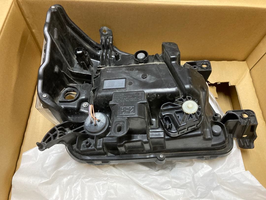 ハイゼットカーゴＳ331Ｖ　左ヘッドライト