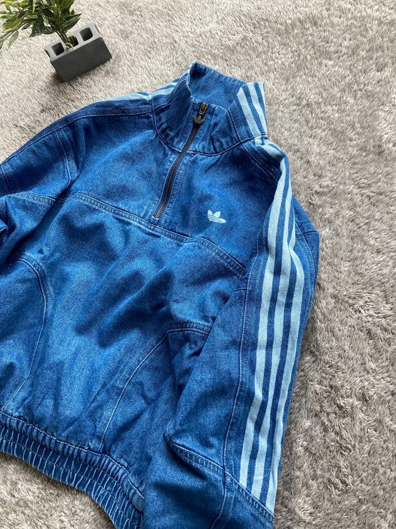 adidas NiziUミイヒ着用 デニム トラックトップ ハーフジップ