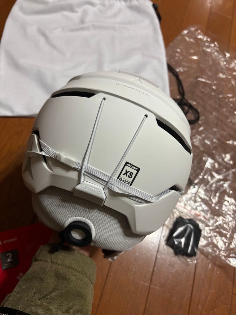 ATOMIC 子供用スキーヘルメット ホワイト