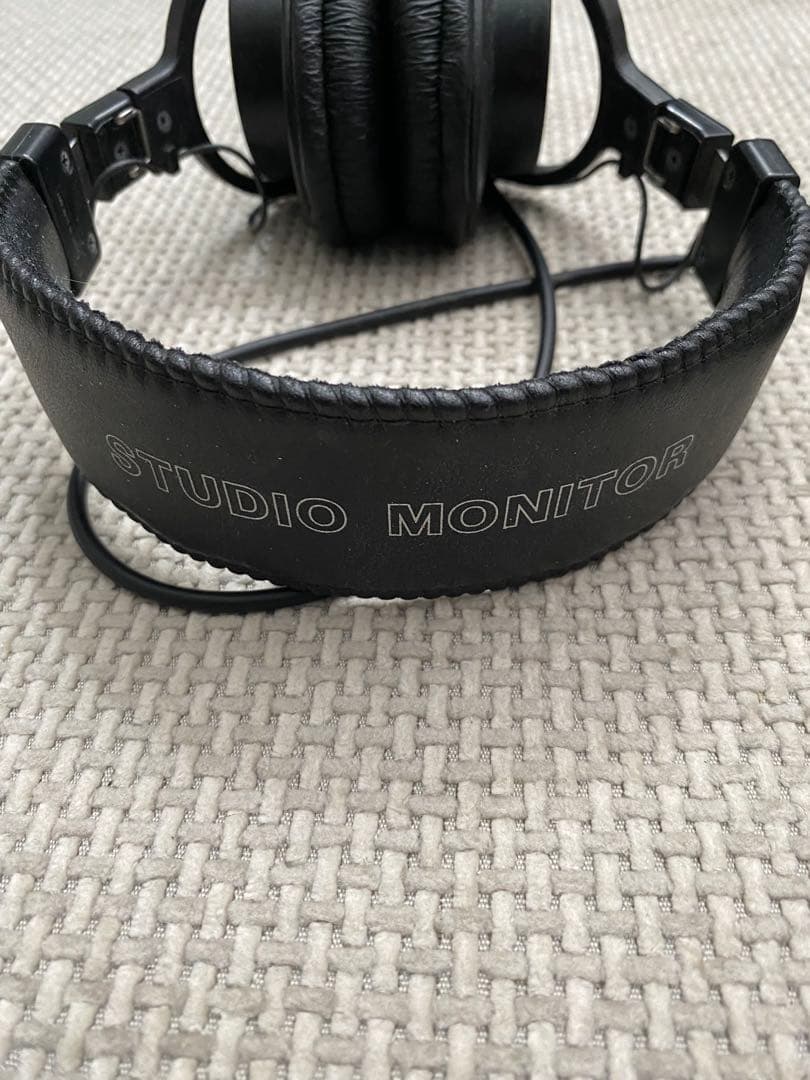ヘッドホン Sony MDR-7506