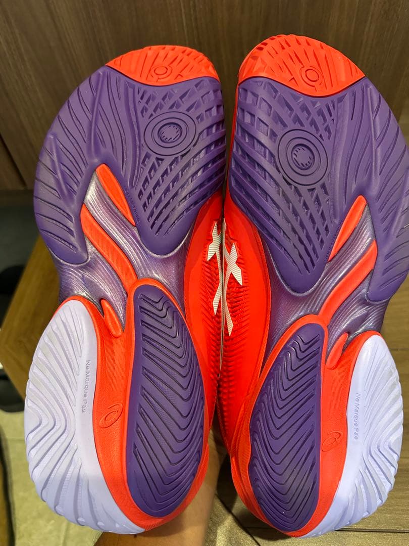 【出品終了間近】アシックス　ＣＯＵＲＴ　ＦＦ３　ＮＯＶＡＫ