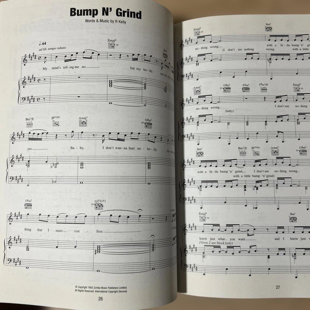【超激レア】R. Kelly 楽譜The R.in R&B Collection