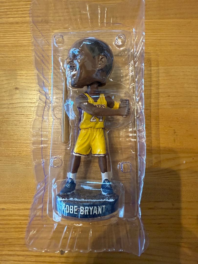 8月8日入場者限定/コービーブライアントボブルヘッド