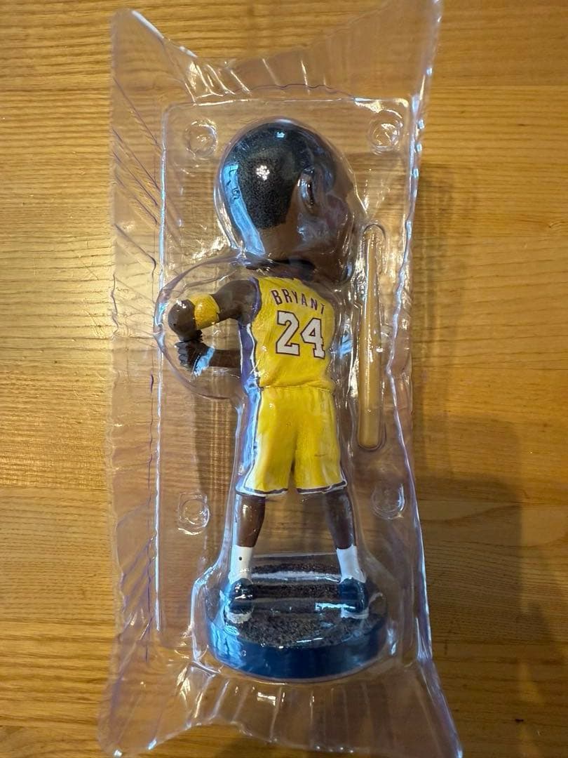 8月8日入場者限定/コービーブライアントボブルヘッド