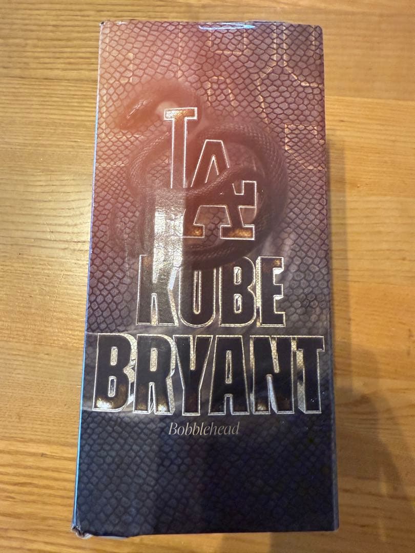 8月8日入場者限定/コービーブライアントボブルヘッド