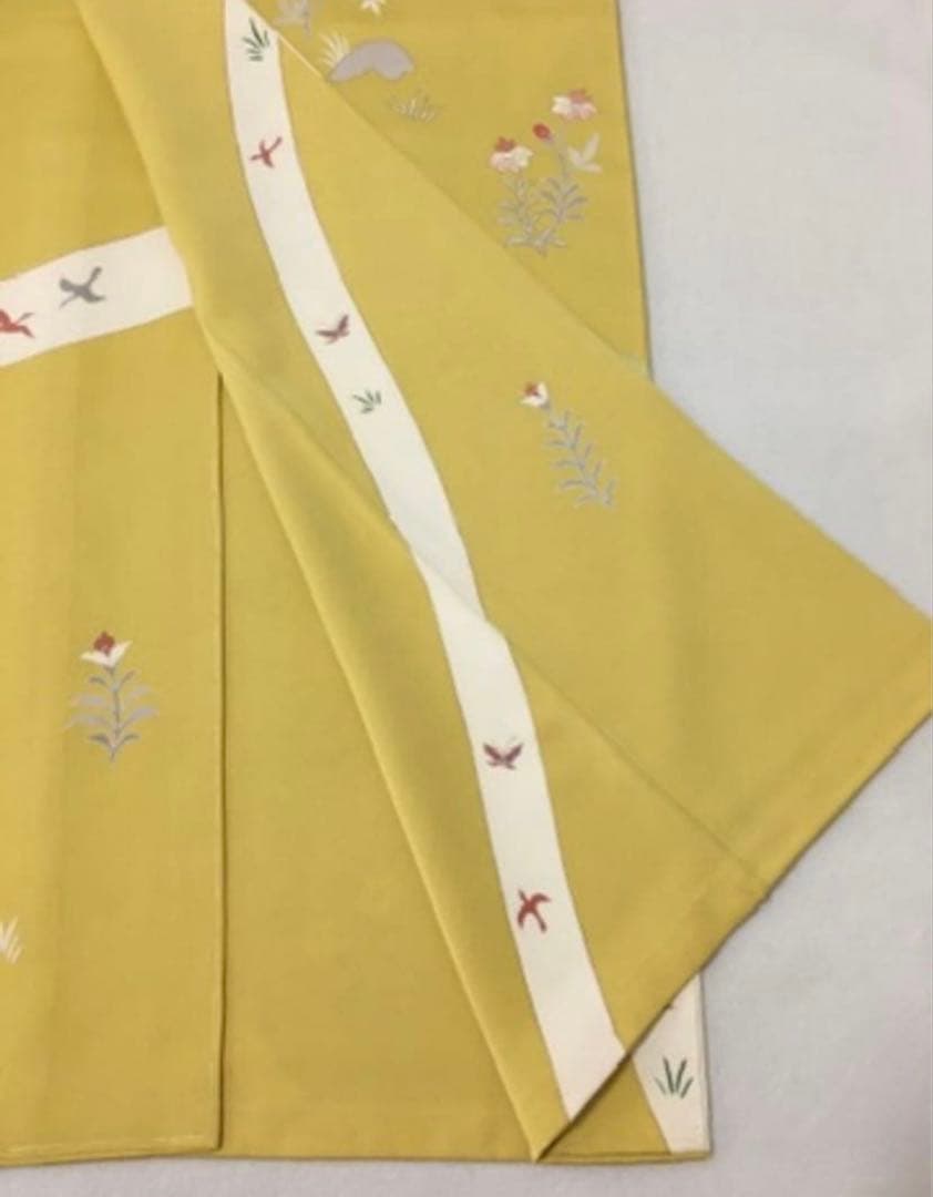 新春初売り価格❗️和装誌に載るような格別な【訪問着】未使用　手描き友禅・刺繍・金彩