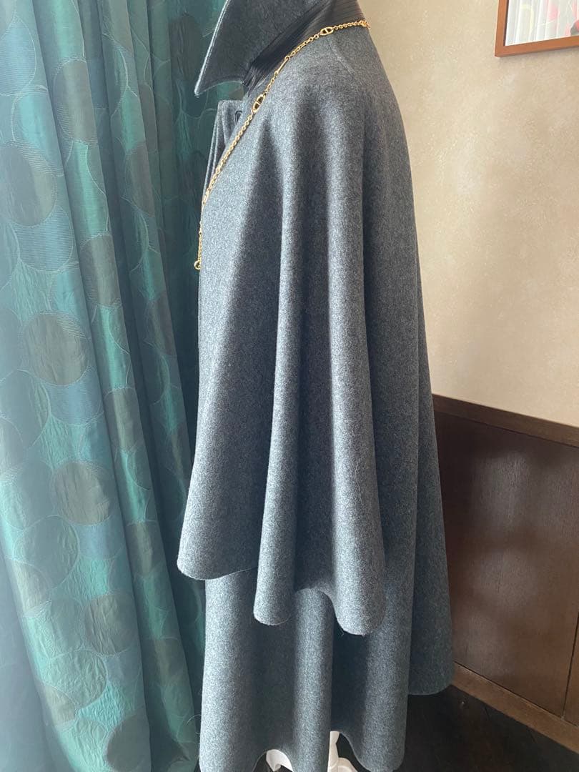 新品同様❣️エルメスHERMESケープマント カシミア100%コート