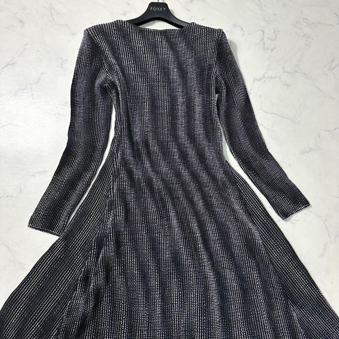 美品 SPECCHIO シャトルプリーツ Aライン フレアワンピース