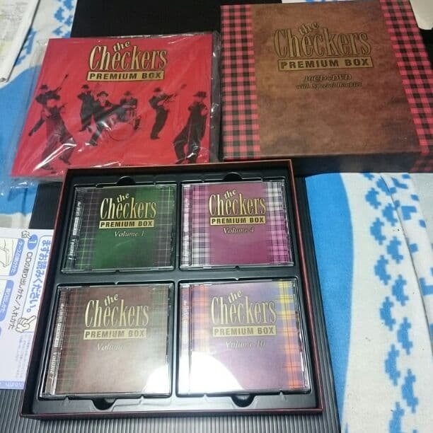 チェッカーズ PREMIUM BOX