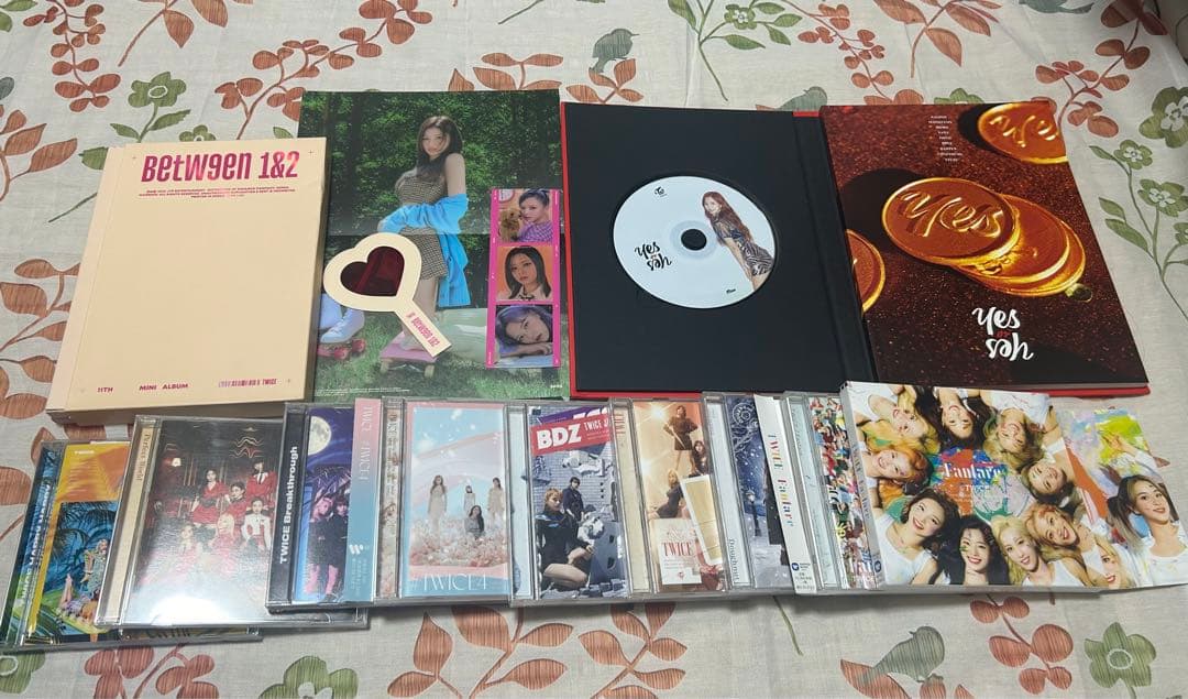 TWICE グッズ まとめ売り