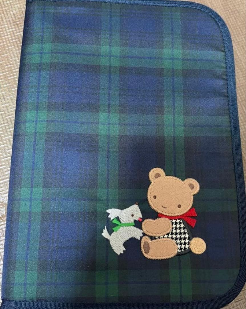 ファミリア　母子手帳ケース チェック柄 クマと犬刺繍