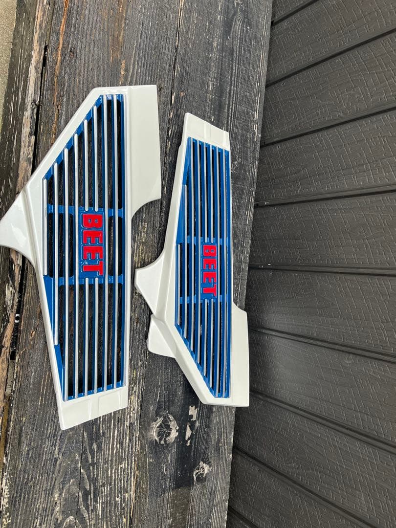 cbr400fサイドカバー　BEET ドレスアップ