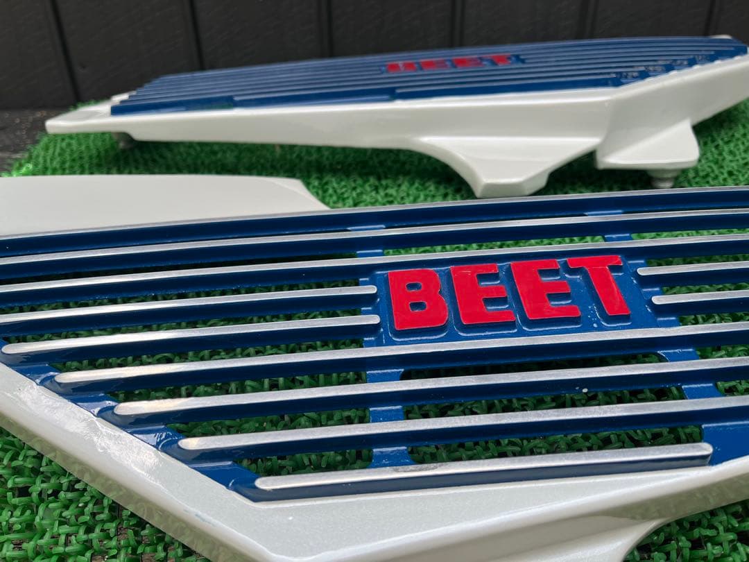 cbr400fサイドカバー　BEET ドレスアップ