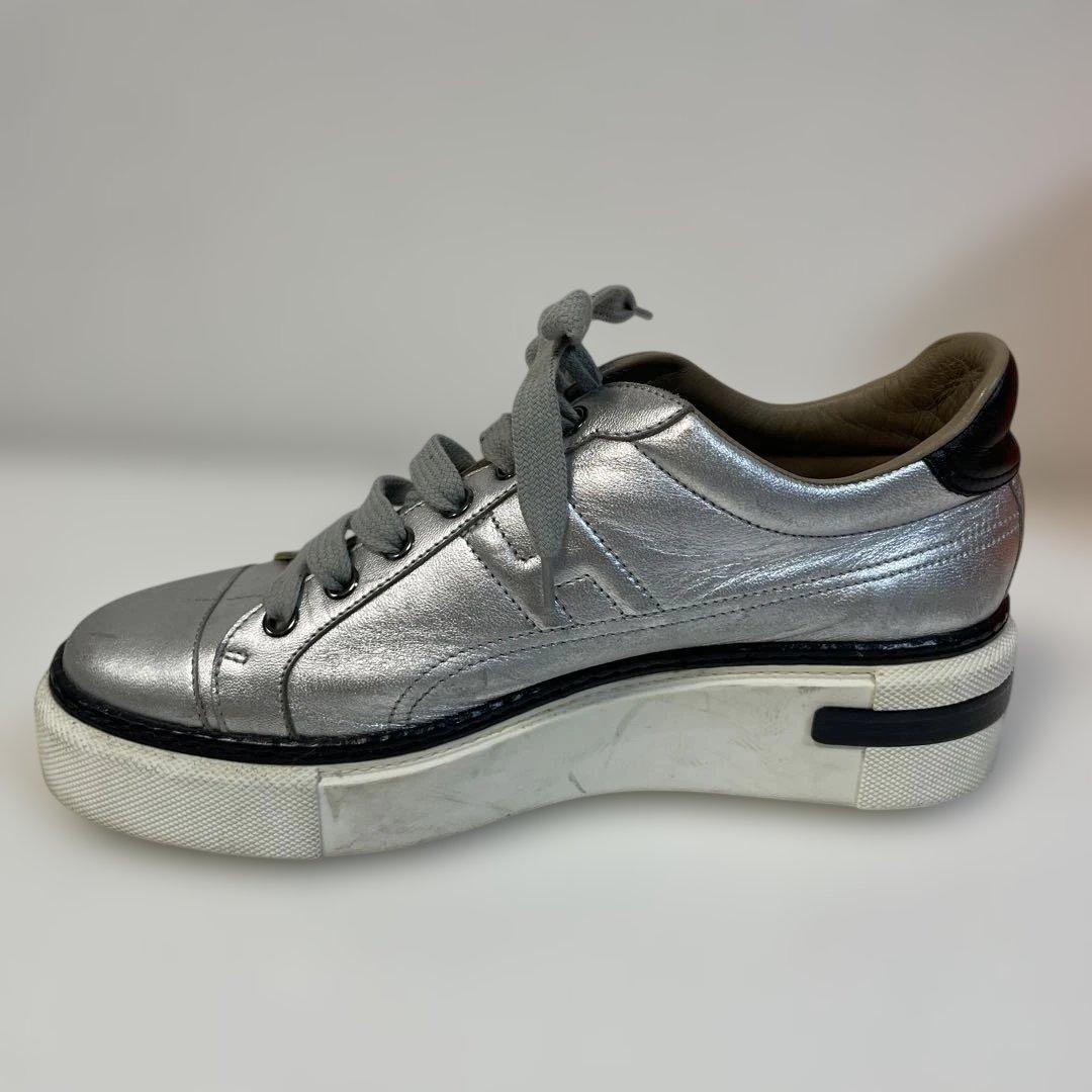 HERMES シルバー スニーカー 37