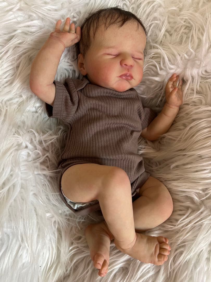 【リボーンドール】超リアルな赤ちゃん人形 約 43 cm.