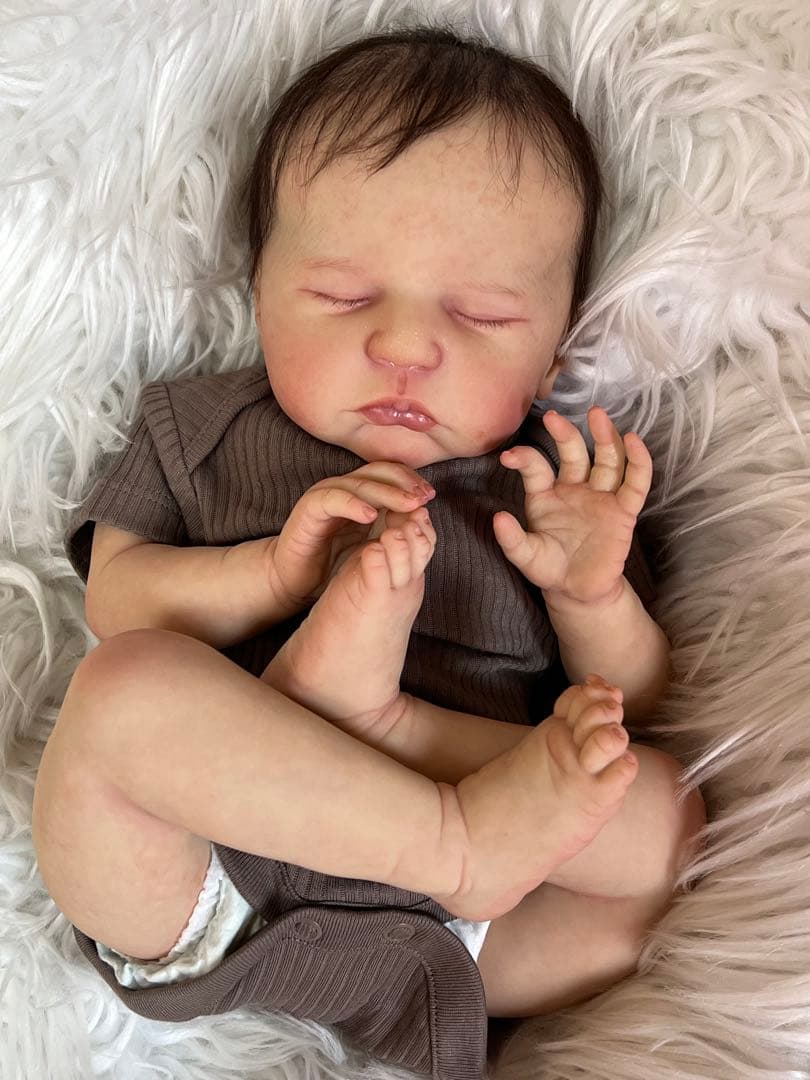 【リボーンドール】超リアルな赤ちゃん人形 約 43 cm.