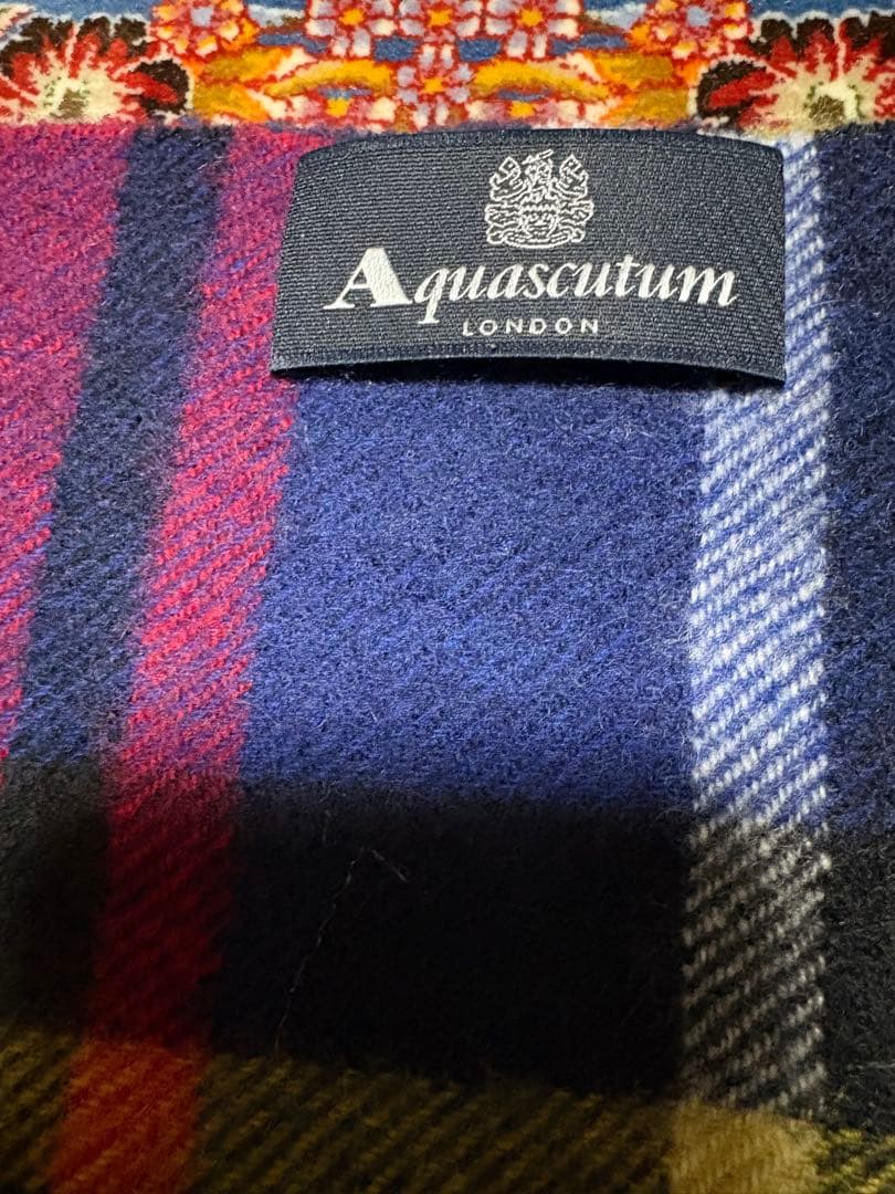 極美品！アクアスキュータム 洗える 大判カシミヤ100%ストール　タグ付属