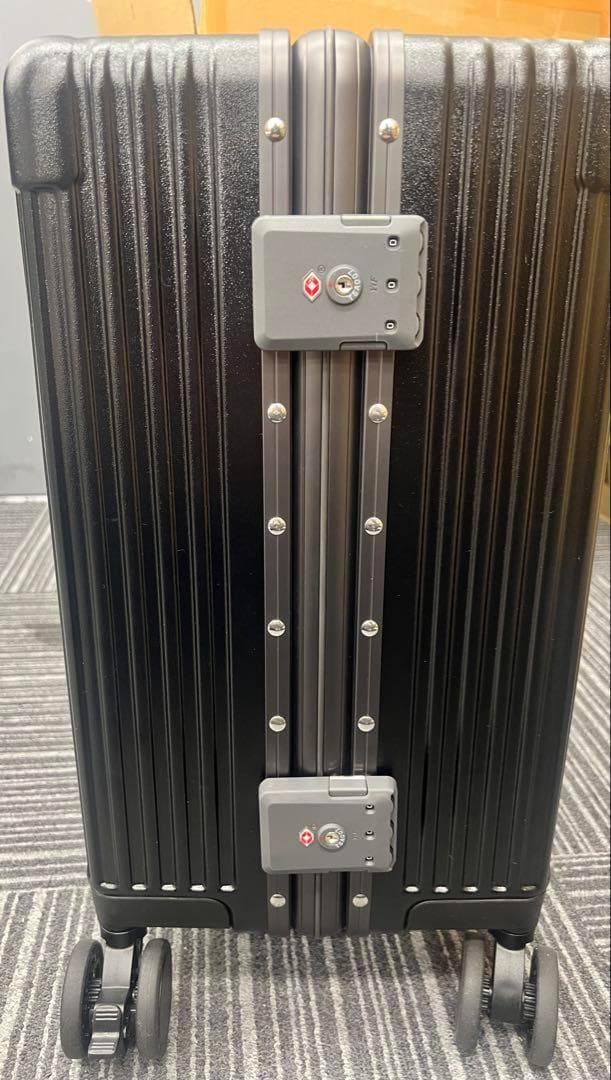 最後在庫処分!!　[魔法小屋] スーツケース 前開きキャスターストッパー付く