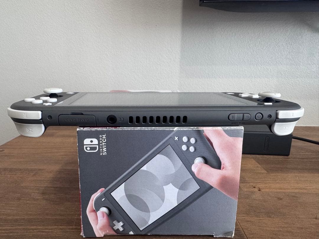 Nintendo Switch lite 任天堂　スイッチ　ライト　グレー