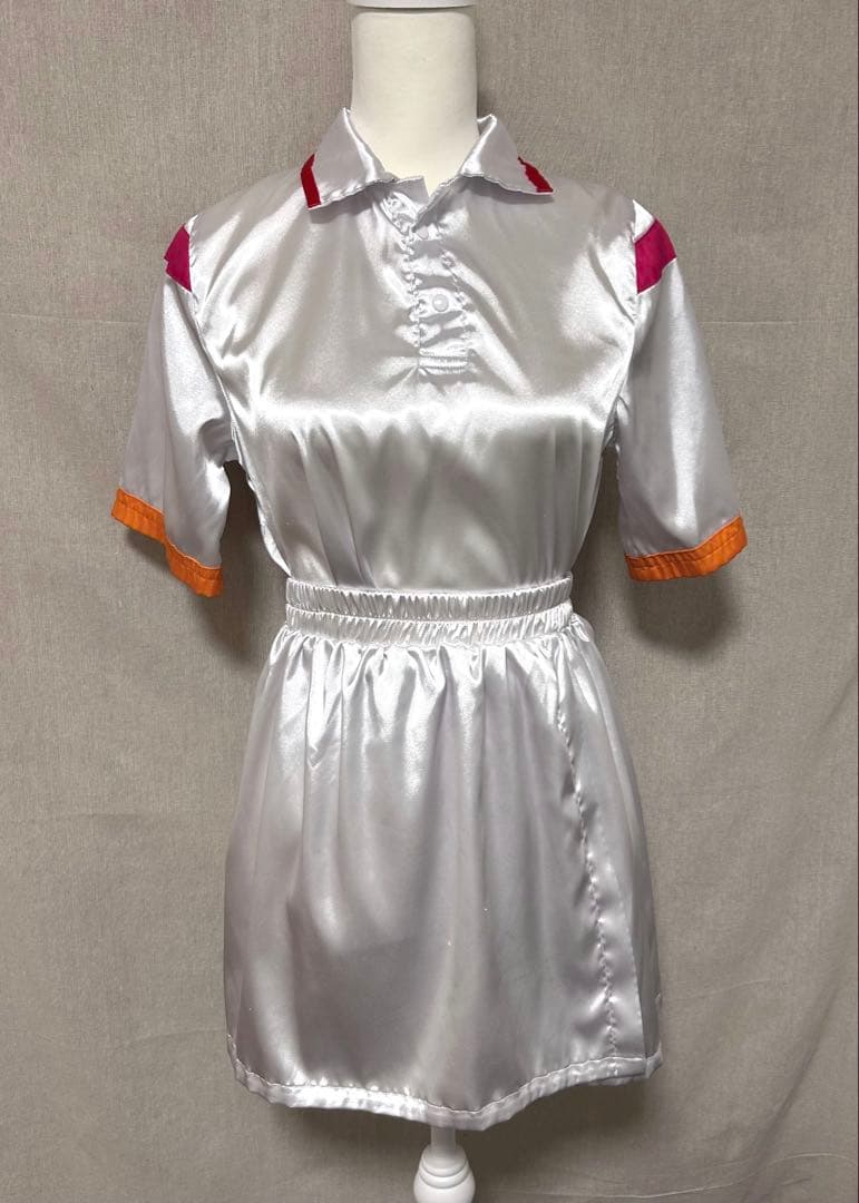 レディース　テニスユニフォーム　大きめサイズ　レトロ　長期保管品　光沢　サテン