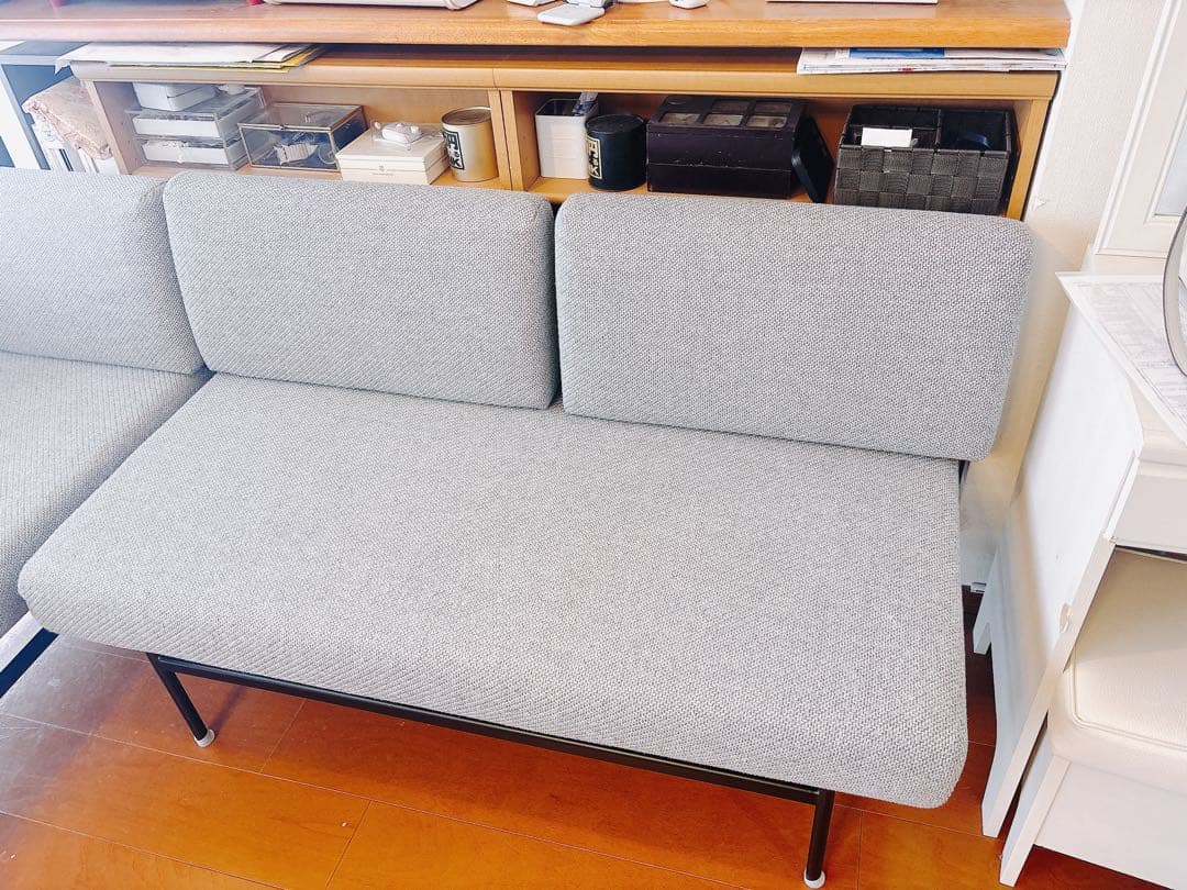 【une】unico ドリ（Doli）グレー 2人掛けソファ