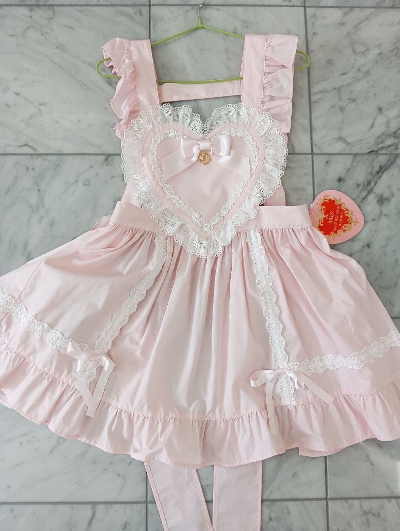 BABY,THE STARS SHINE BRIGHT・新品　ハートエプロン