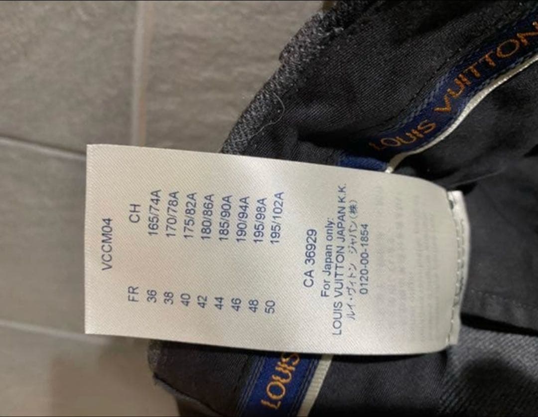 新品未使用品。ジャイアントダミエ。スーツ。パンツ。セットアップ。サイズ42