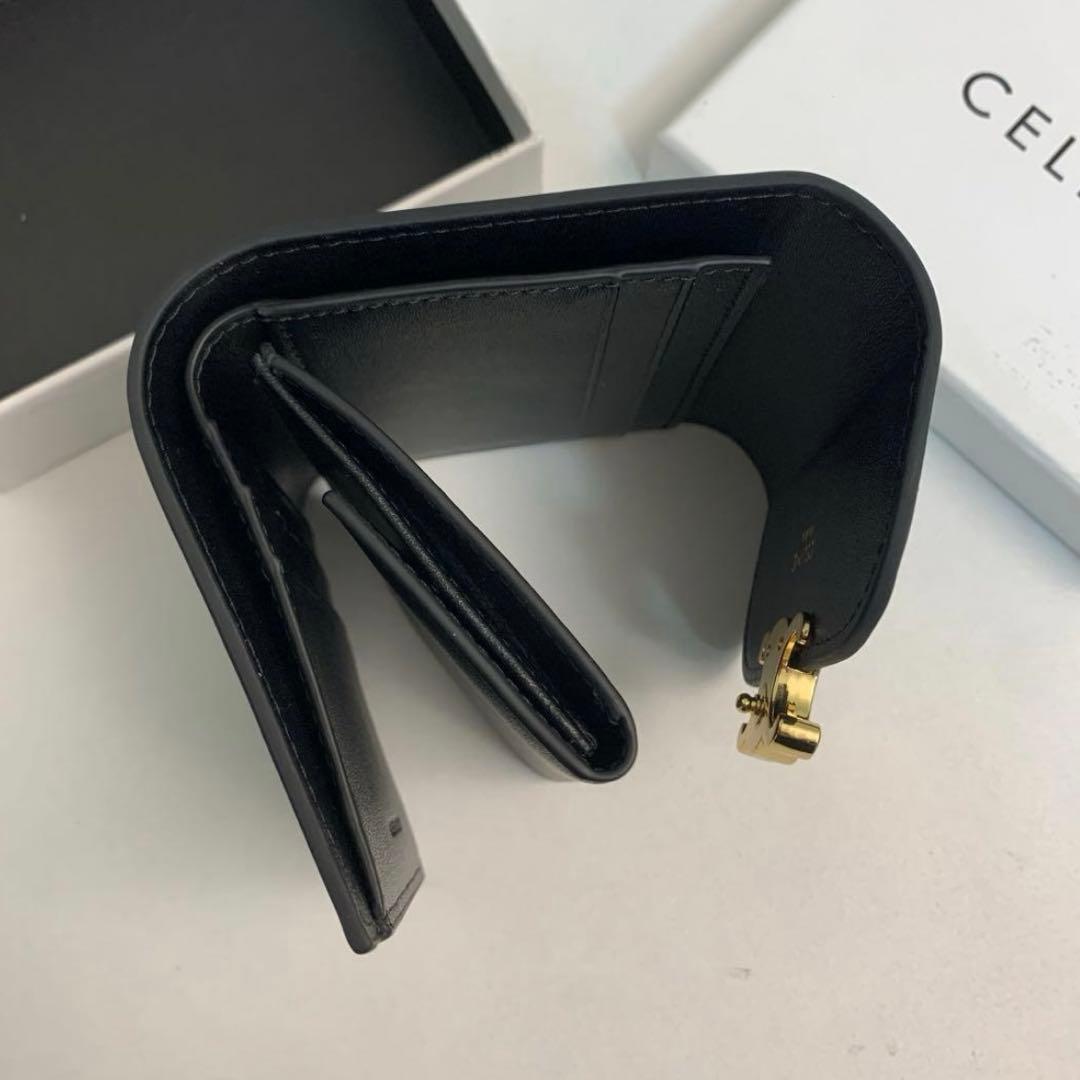 CELINE セリーヌ トリオンフ フラップウォレット 折財布 レザー 黒