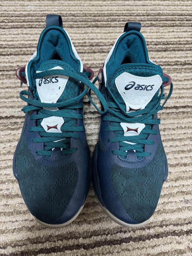 ASICS NOVA SURGE LOW2 ダークグリーン