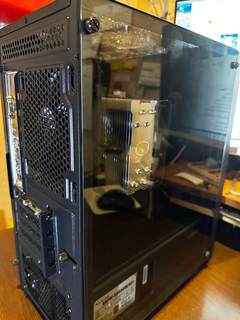 CPU／マザー／ケース／電源／メモリ／クーラー／グラボ使用期間短