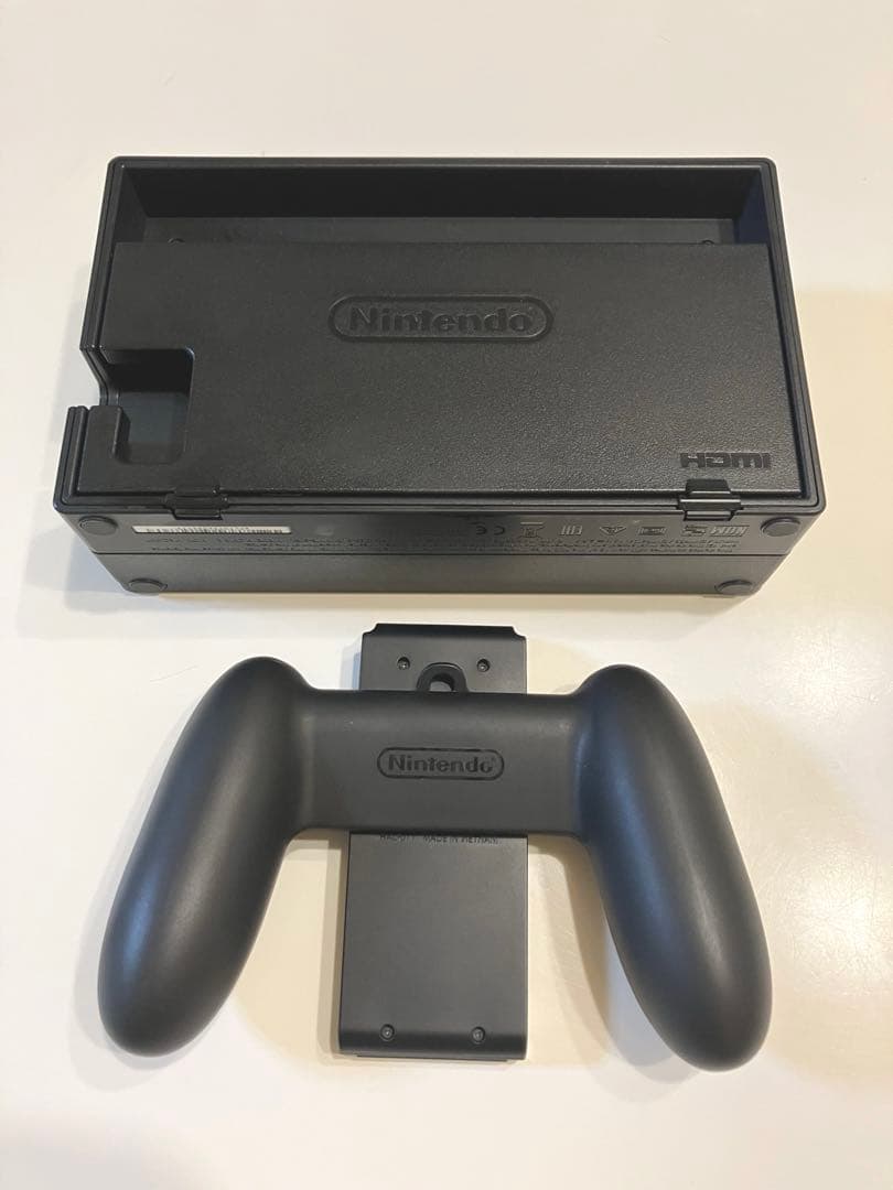 ニンテンドー　Switch 本体