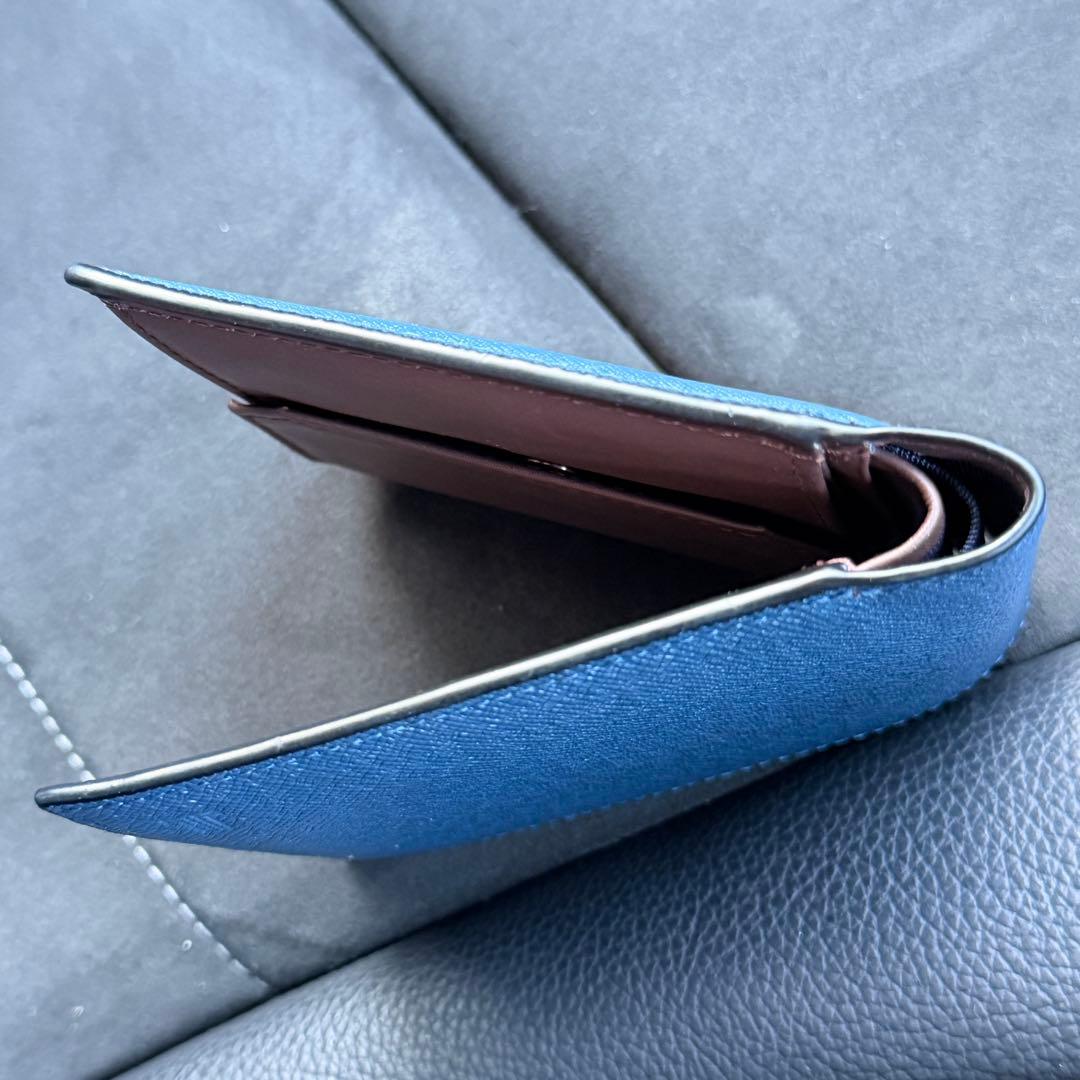 ランバンオンブルー　折り財布　青　レザー　未使用美品　LANVIN