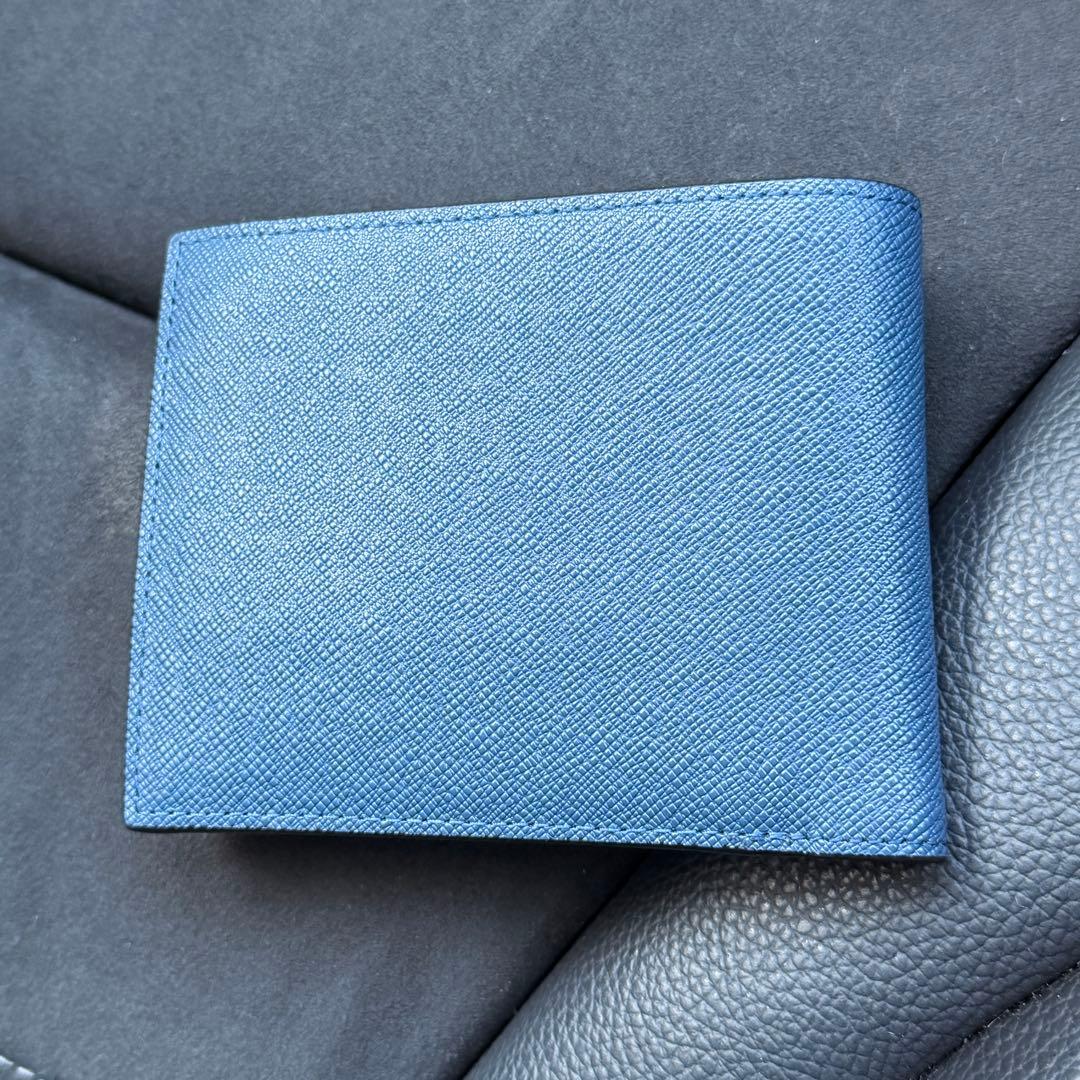 ランバンオンブルー　折り財布　青　レザー　未使用美品　LANVIN