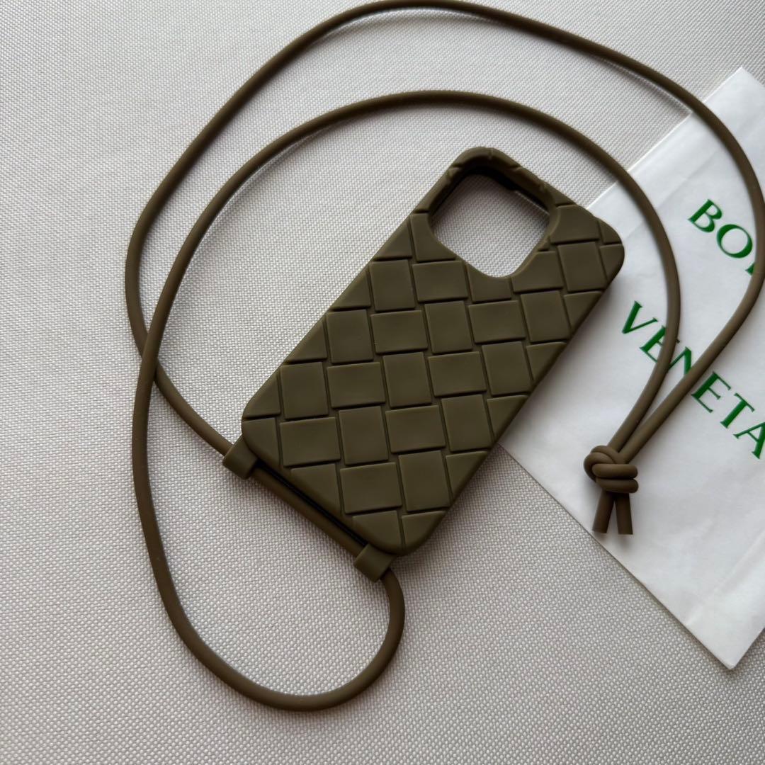 【新品未使用】ボッテガ ヴェネタ ショルダー iPhoneケース 14pro