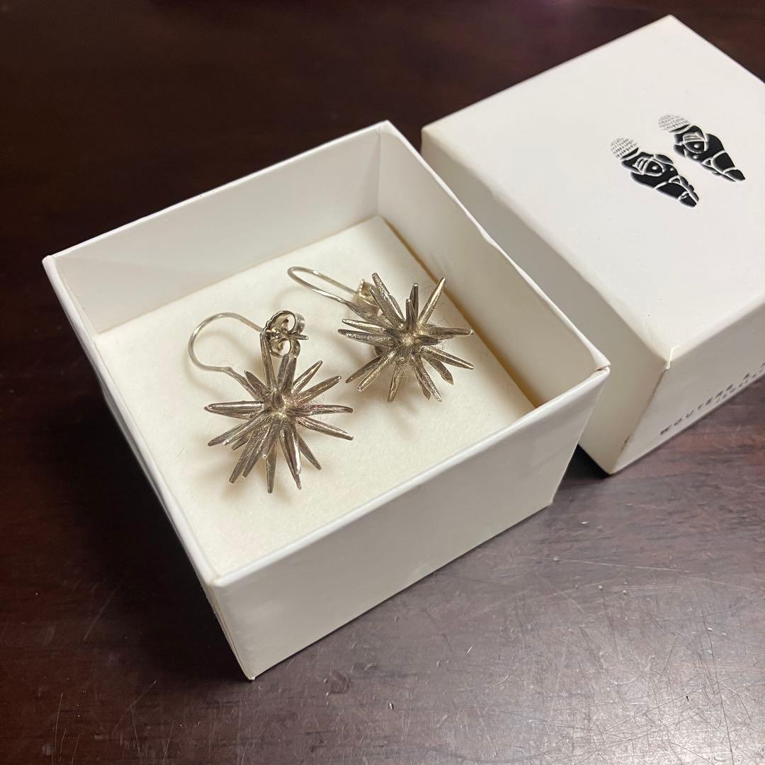 MOUTERS&HENDRIX 星形ピアス