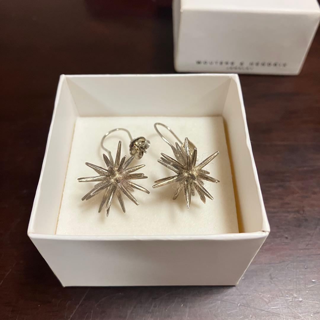 MOUTERS&HENDRIX 星形ピアス