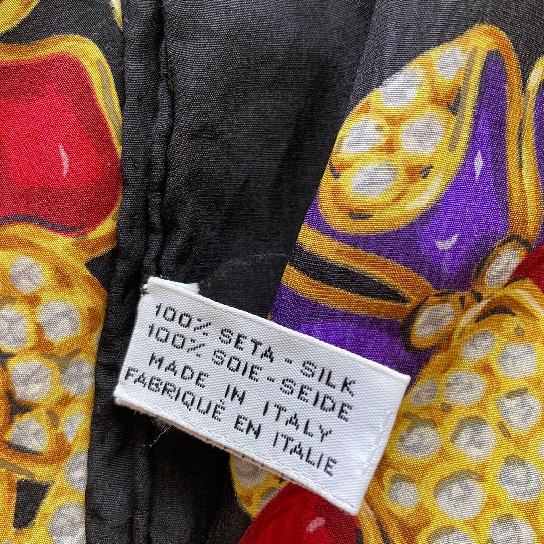 CHANEL シャネル　シルク　スカーフ　宝石柄　正規品