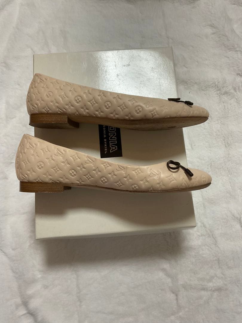 専用　Louis Vuitton ベージュ フラットシューズ