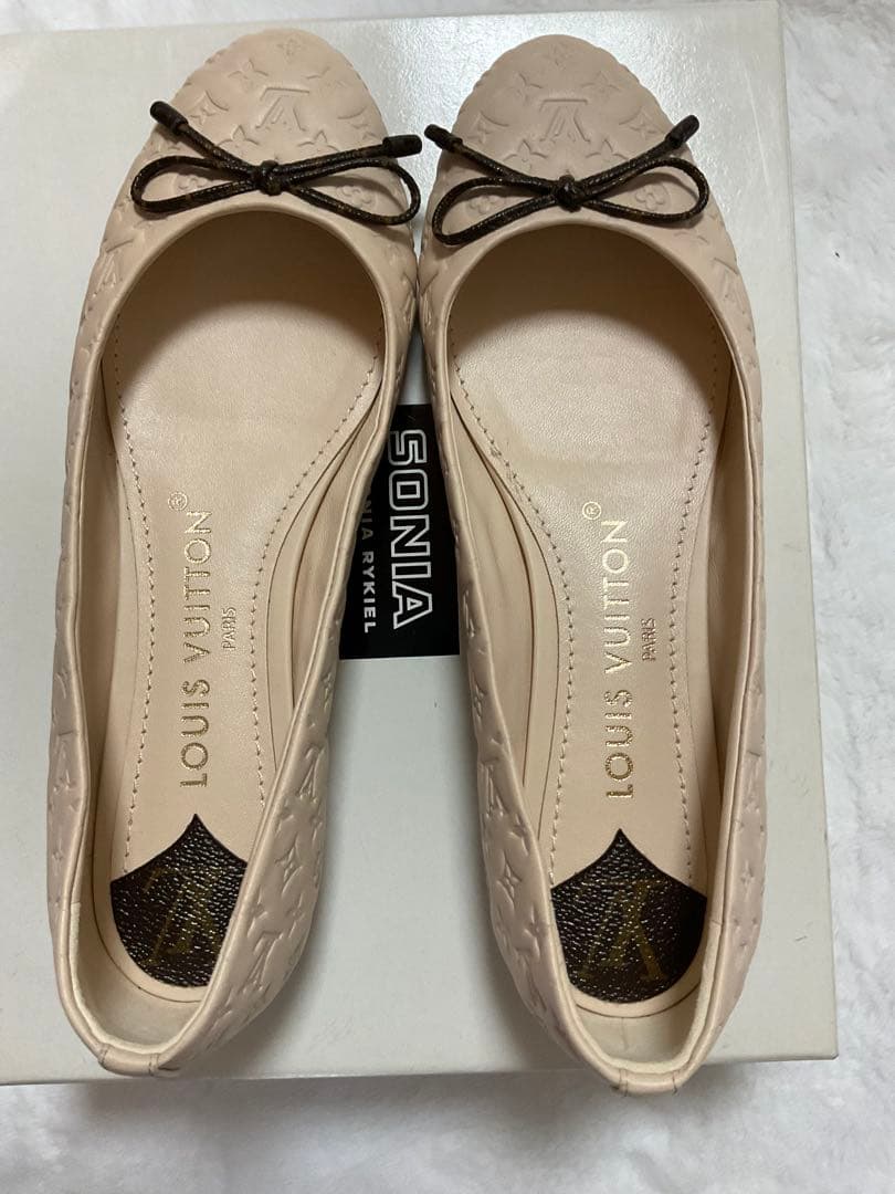 専用　Louis Vuitton ベージュ フラットシューズ