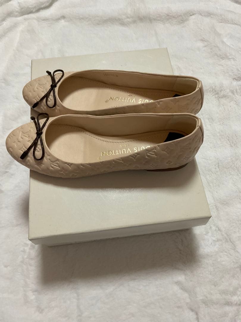 専用　Louis Vuitton ベージュ フラットシューズ