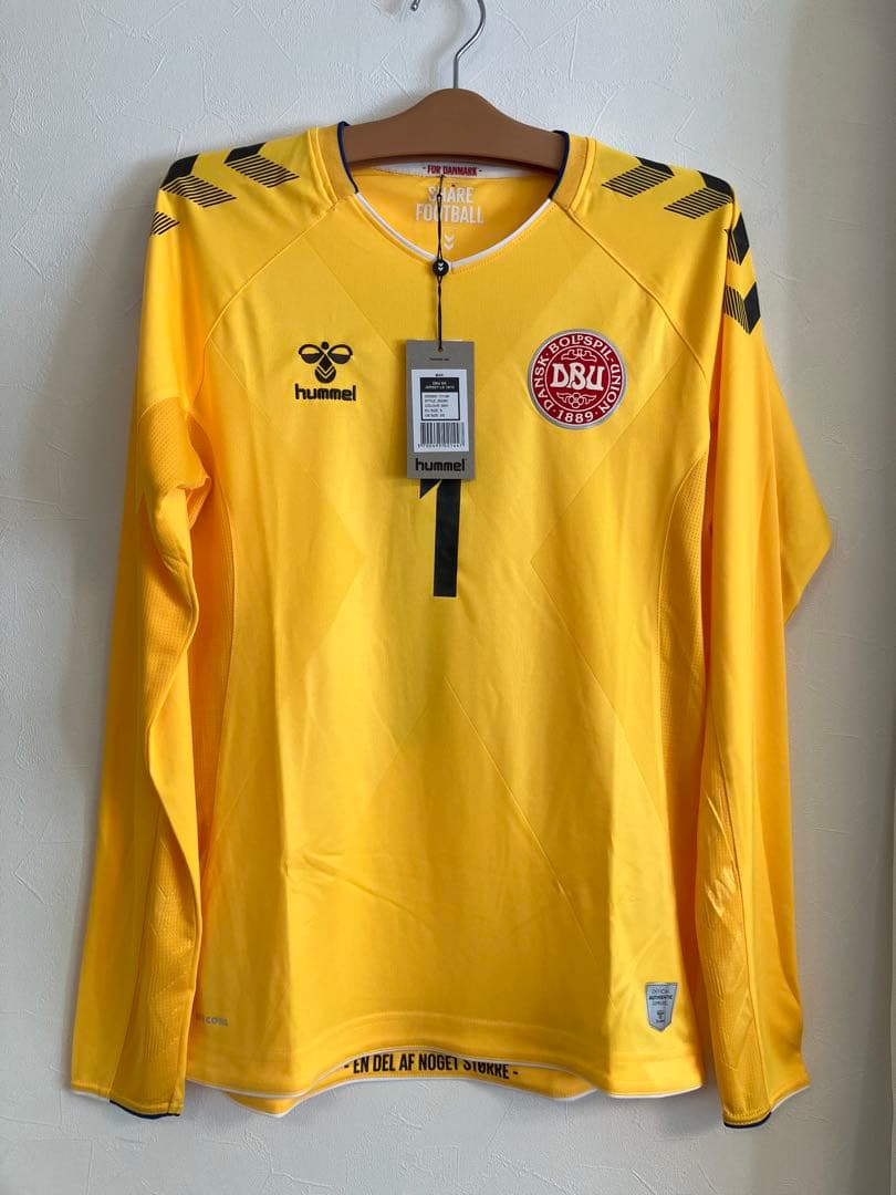 デンマーク代表シュマイケルGK長袖ユニフォーム　ヒュンメル