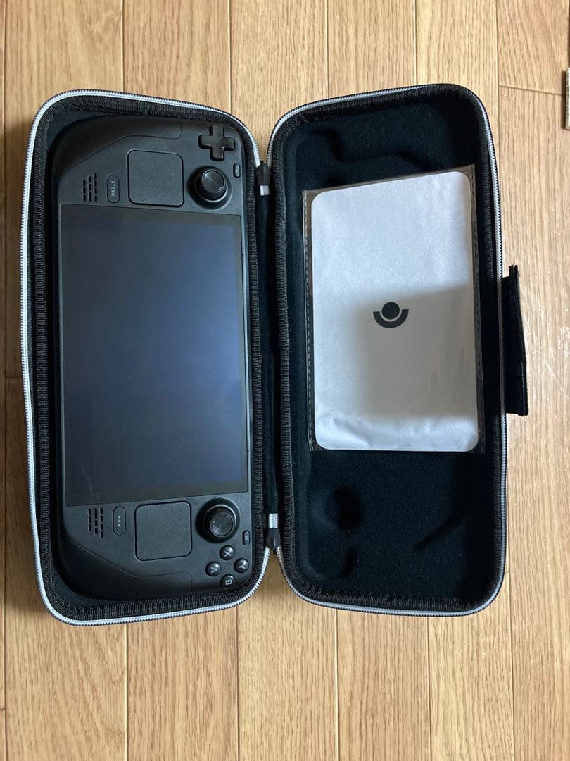 【美品】Steam Deck + 専用キャリングケース + 付属品 20日まで