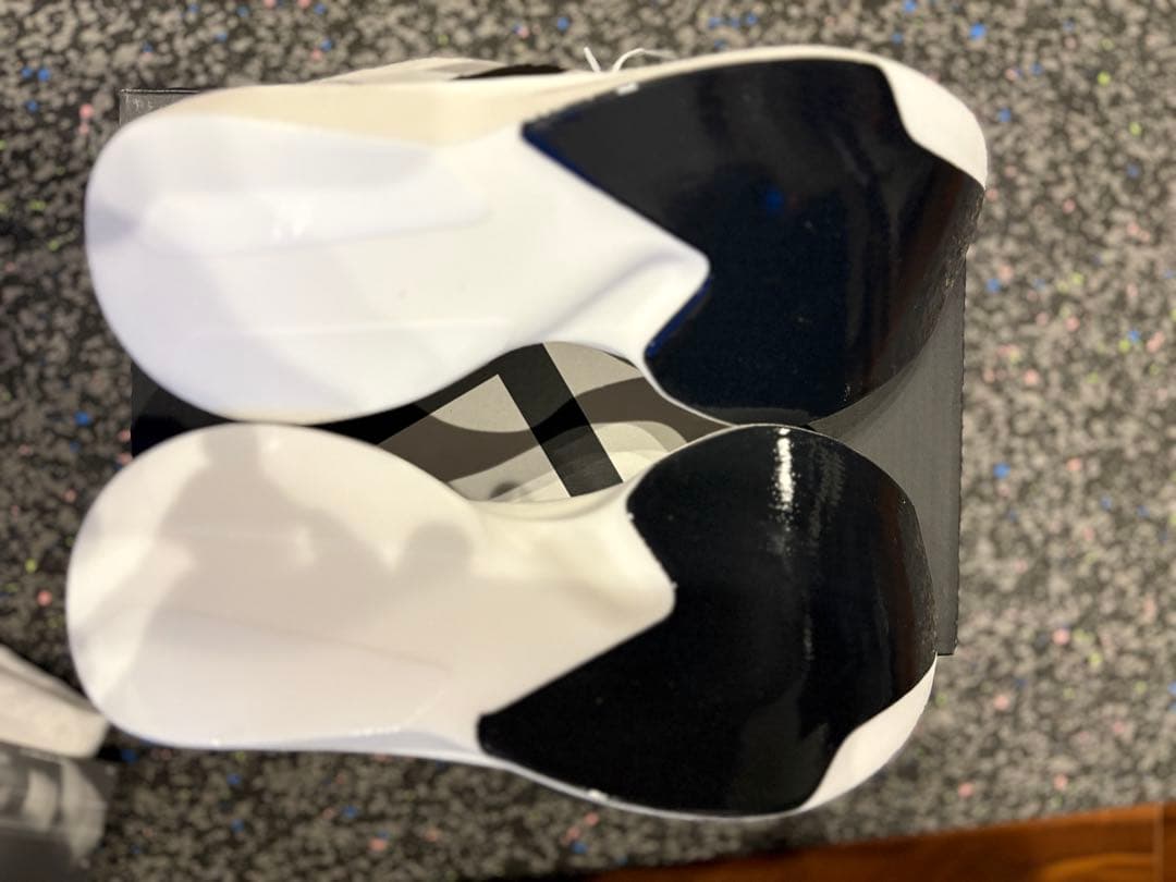 【新品未使用】アディダス　アディオスプロ　EVO1 25.5cm