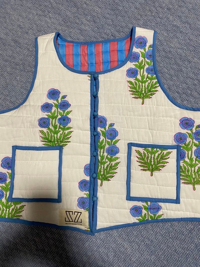 ジャケット・アウター SZ Blockprints QUILTED VEST POPPY