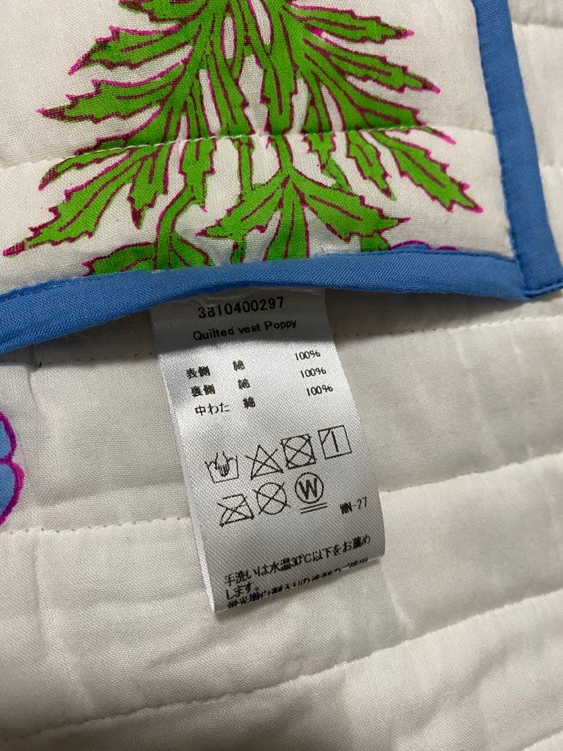 ジャケット・アウター SZ Blockprints QUILTED VEST POPPY