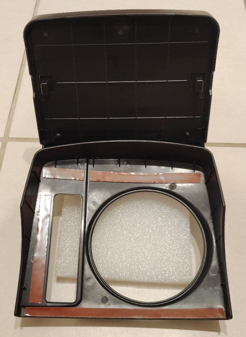 プリウスα ZVW41W 5人乗り 槌屋ヤック センタートレイ 中古