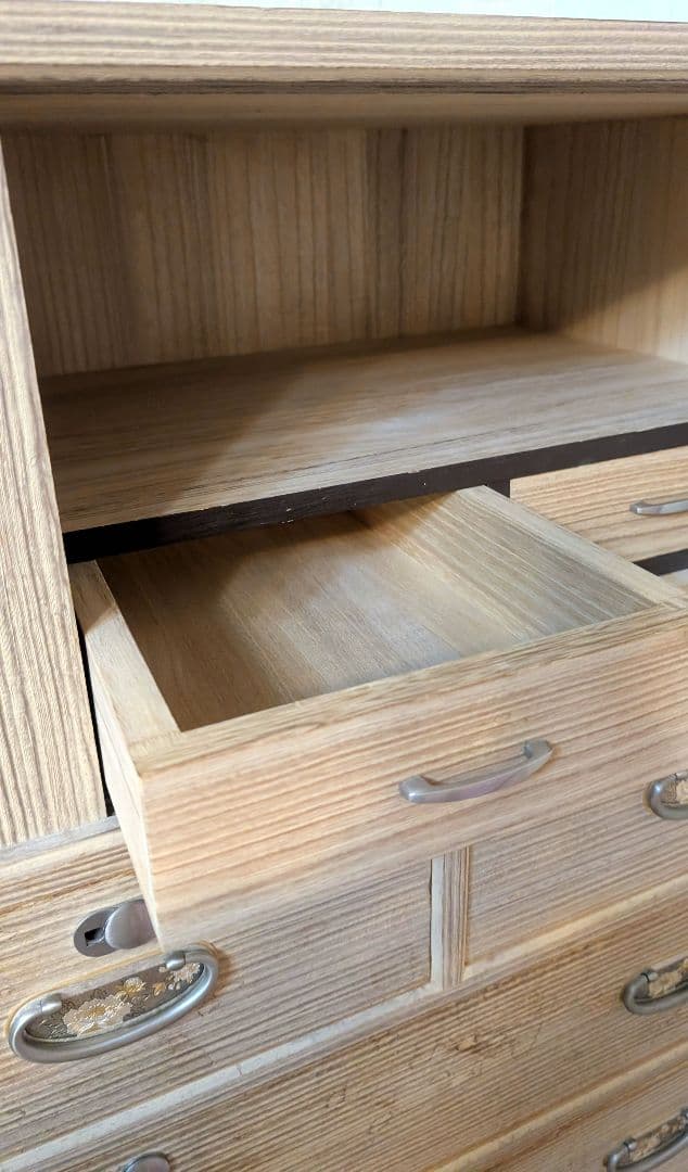 【22日出品終了/現在最安価格】桐箪笥/桐タンス