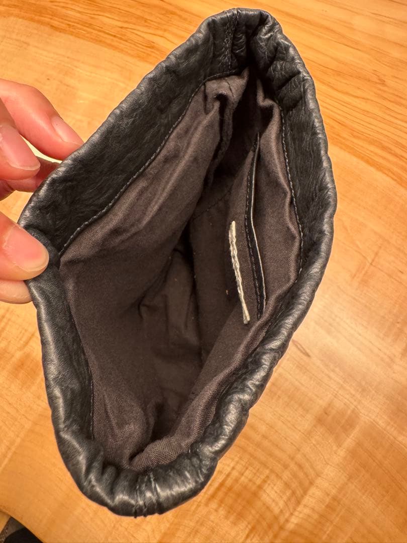 【はる】SLOW&CO ブラックレザー 巾着