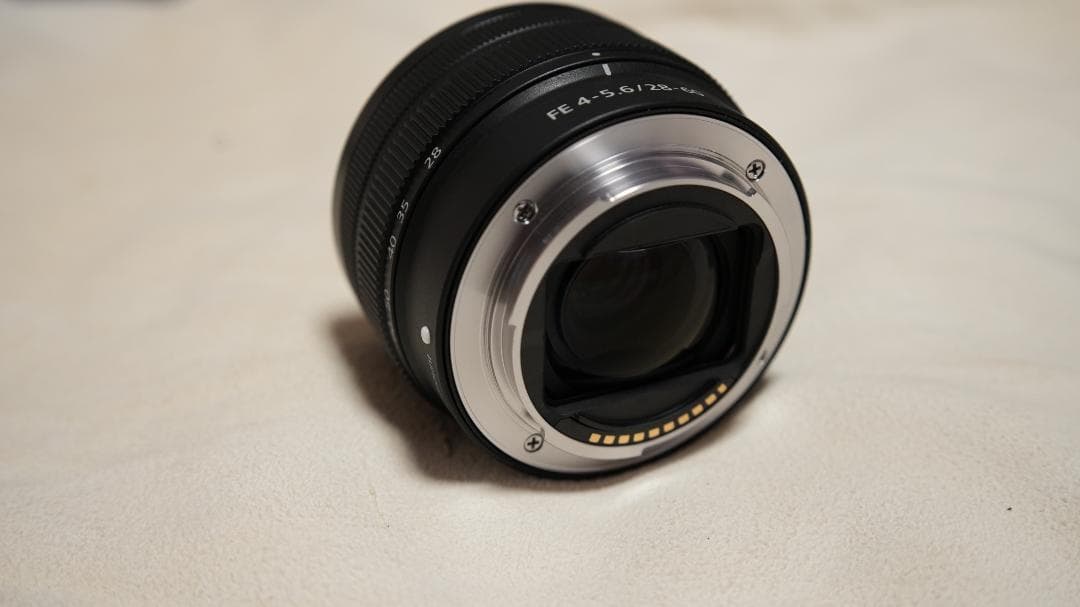Sony FE 28-60mm FE2860（箱無し、ケース付き、キャップあり)